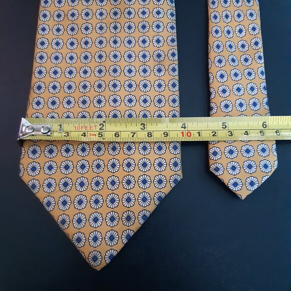 Leonardo Strelli Tie Rack 100% Silk Tie Golden Yellow w/ White & Blue Pattern - Picture 12 of 12